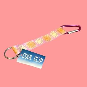🩷🧡Cool Clip🩷Pink &🧡Orange Floral Keychain/NWT🩷🧡